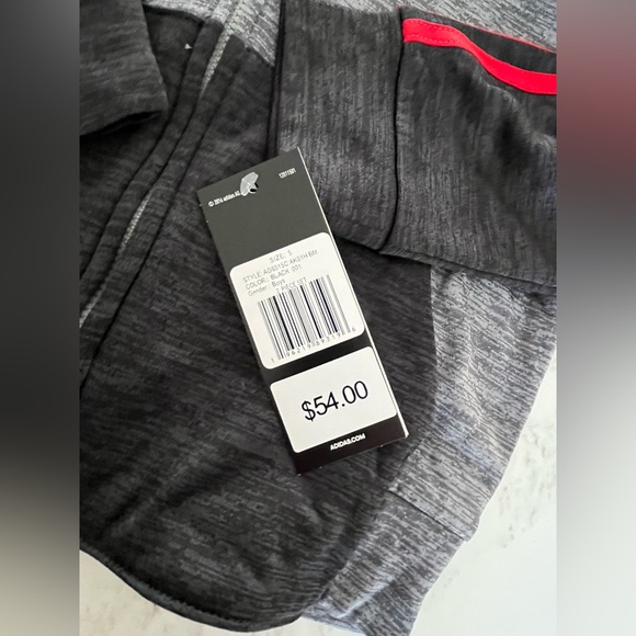 NWT boys adidas front zip hoodie with pockets. Size 5. - Picture 6 of 9